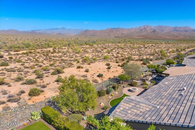 bird's eye view with a mountain view