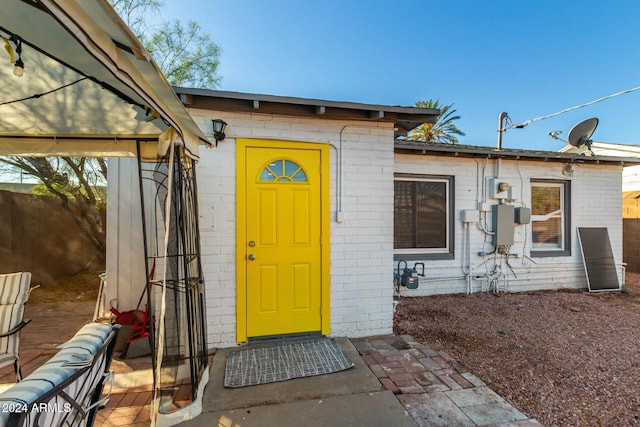 view of entrance to property