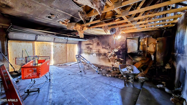below grade area featuring a garage