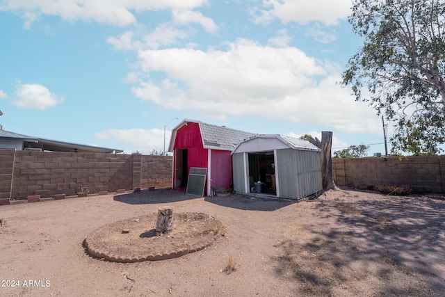 view of outbuilding