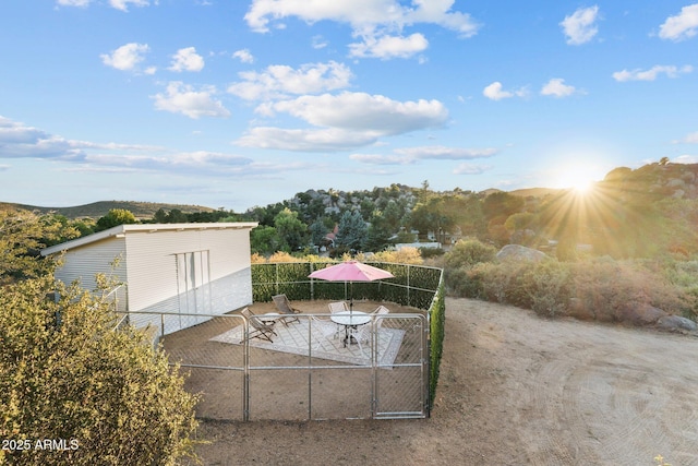 view of yard featuring a patio