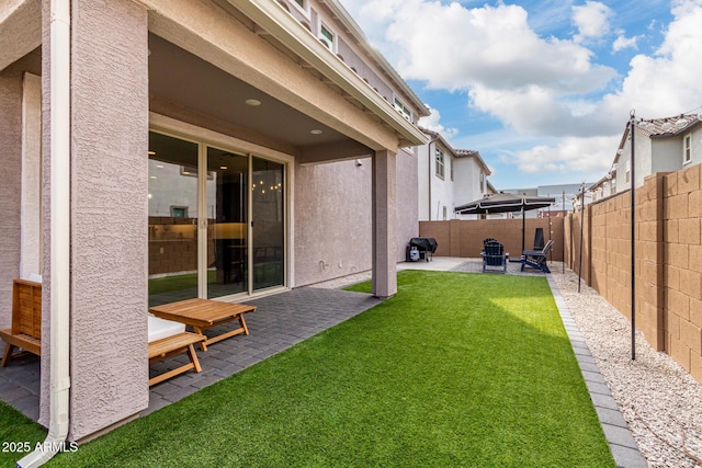 view of yard with a patio