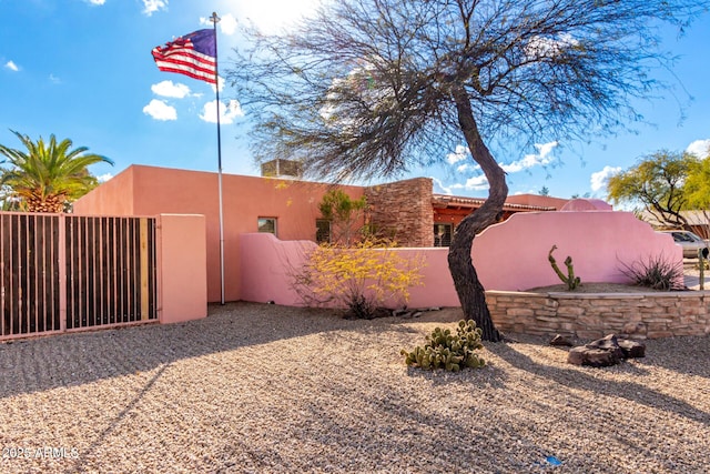 2843 E Captain Dreyfus Ave, Phoenix, AZ 85032 - view of side of home featuring stucco siding