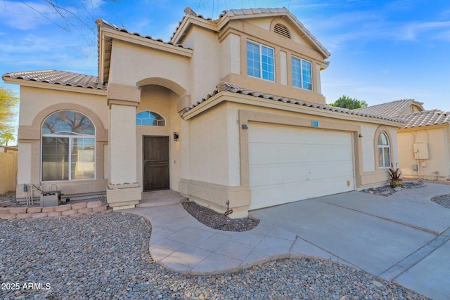 view of front of house featuring a garage