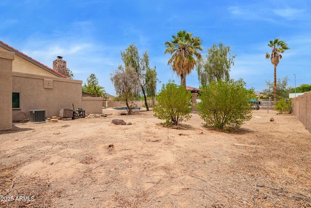 4922 W Fallen Leaf Ln, Glendale, AZ 85310 - view of yard featuring cooling unit