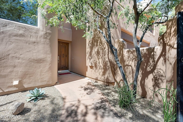 view of entrance to property