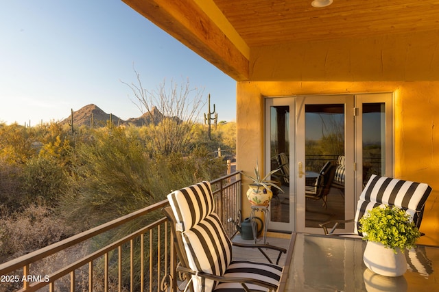 balcony featuring a mountain view