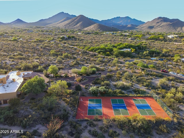 bird's eye view featuring a mountain view