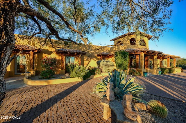 view of mediterranean / spanish home