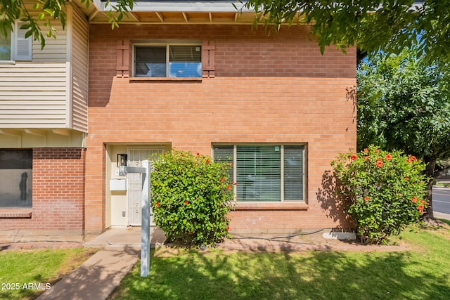 1301 N 44th St, Phoenix, AZ 85008 - view of front of home with brick siding