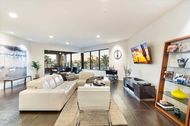 living room featuring recessed lighting