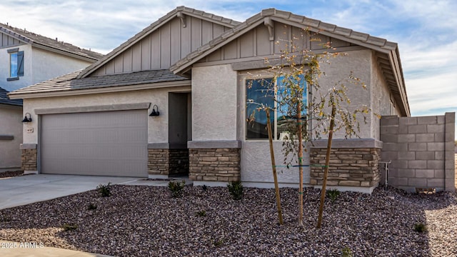 view of front of house with a garage