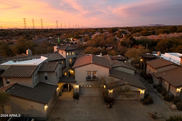 view of aerial view at dusk