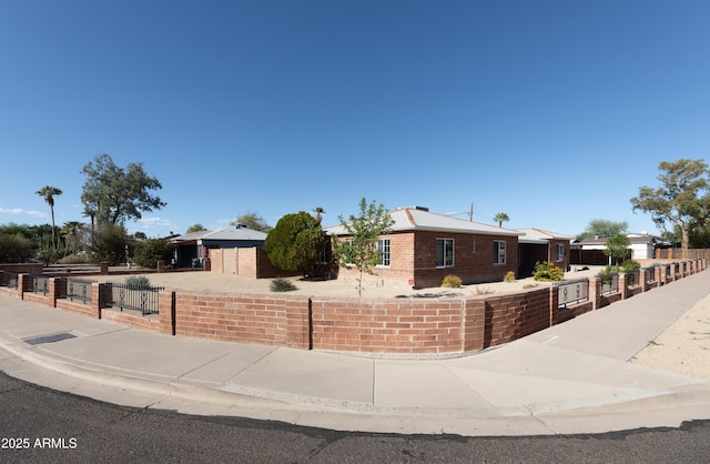 1330 E Monte Vista Rd, Phoenix, AZ 85006 - ranch-style house with a fenced front yard and brick siding