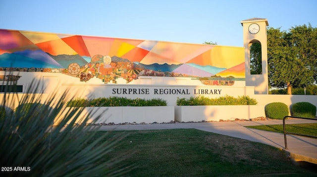view of community / neighborhood sign