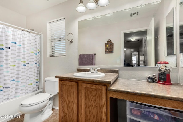 942 S Deerfield Ln, Gilbert, AZ 85296 - bathroom featuring vanity and shower / bath combo