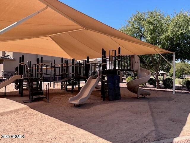 942 S Deerfield Ln, Gilbert, AZ 85296 - view of communal playground
