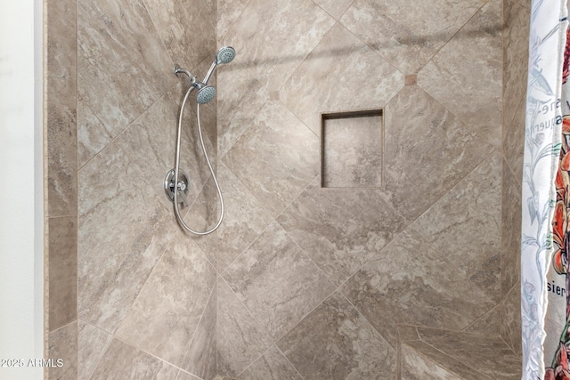 13842 N Tan Tara Dr, Sun City, AZ 85351 - details with a tile shower