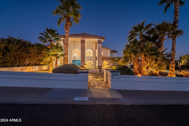 view of mediterranean / spanish-style home