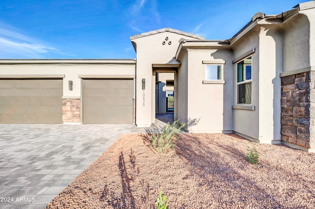 view of front of home featuring a garage