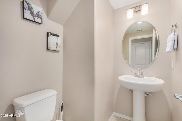 2631 S Sulley Dr Unit 104, Gilbert, AZ 85295 - bathroom featuring toilet