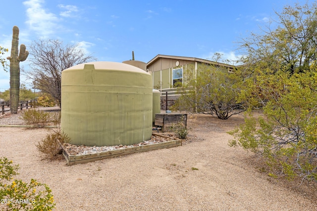 view of outdoor structure featuring an outdoor structure