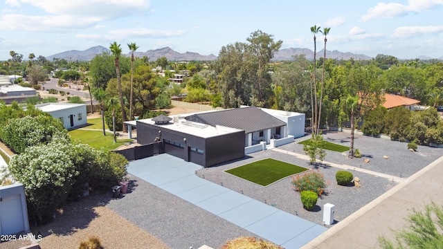 bird's eye view with a mountain view