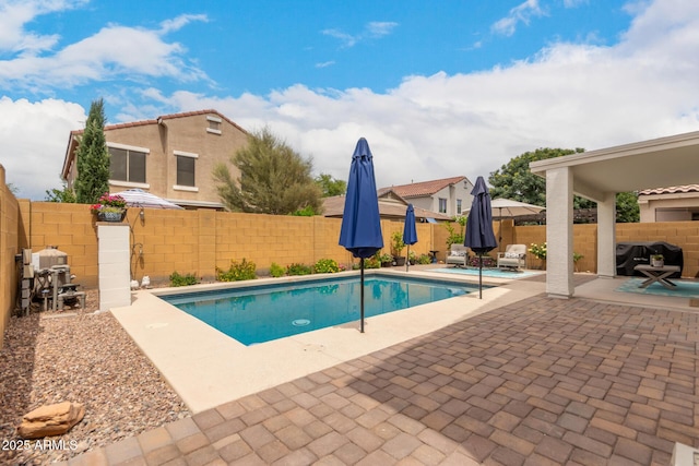 4142 E Sandy Way, Gilbert, AZ 85297 - view of swimming pool with a patio, a fenced backyard, and grilling area