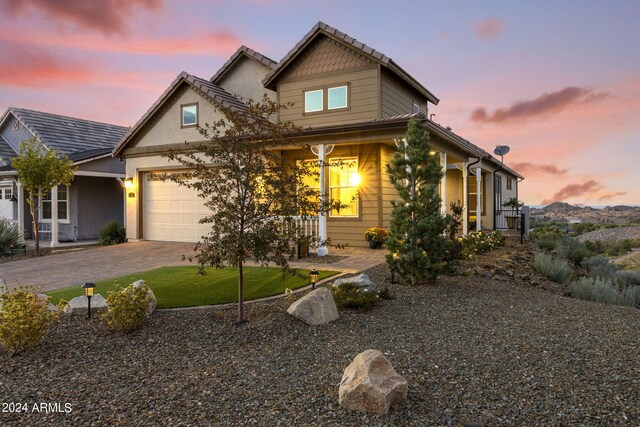 craftsman-style home with a porch