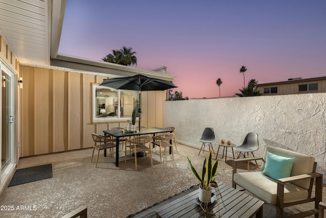 8317 E Orange Blossom Ln, Scottsdale, AZ 85250 - view of patio / terrace with outdoor dining space