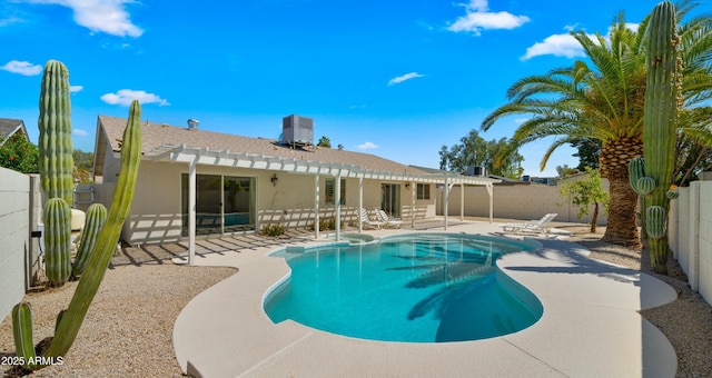 6833 E Grandview Dr, Scottsdale, AZ 85254 - view of pool featuring a patio area, a fenced backyard, a fenced in pool, and a pergola