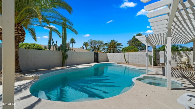 6833 E Grandview Dr, Scottsdale, AZ 85254 - view of pool with a patio area, a fenced backyard, a pool with connected hot tub, and a pergola