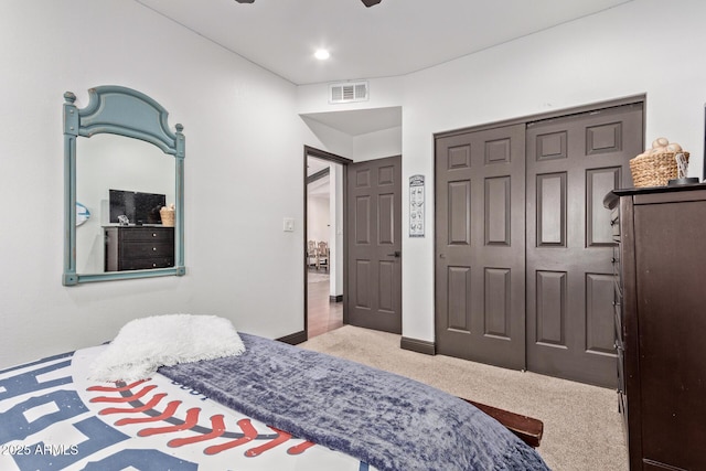 1235 N Sunnyvale Unit 113, Mesa, AZ 85205 - bedroom featuring carpet, a closet, and a ceiling fan