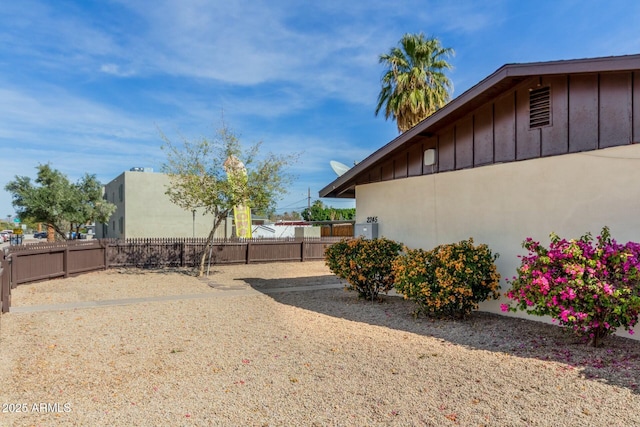 view of yard featuring a fenced backyard