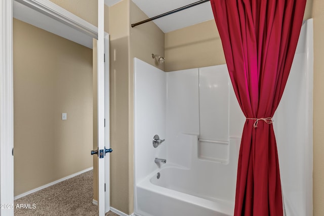 69 E Mohawk Dr, Flagstaff, AZ 86005 - full bath with shower / tub combo and baseboards