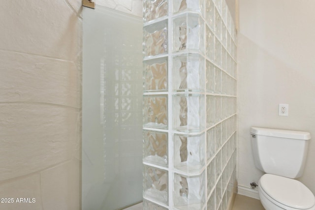 6467 E Sierra Vista Dr, Paradise Valley, AZ 85253 - bathroom with toilet and walk in shower