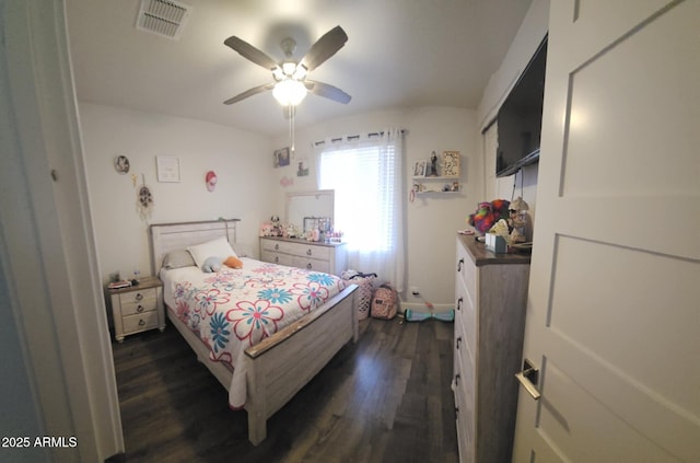 552 Allerton Way, Chino Valley, AZ 86323 - bedroom with dark wood-style flooring and a ceiling fan