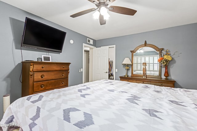 bedroom featuring ceiling fan