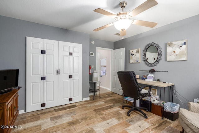 office featuring ceiling fan