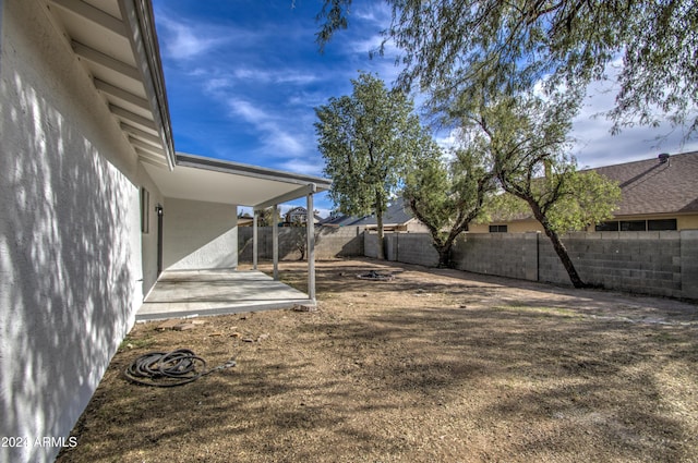 view of yard with a patio