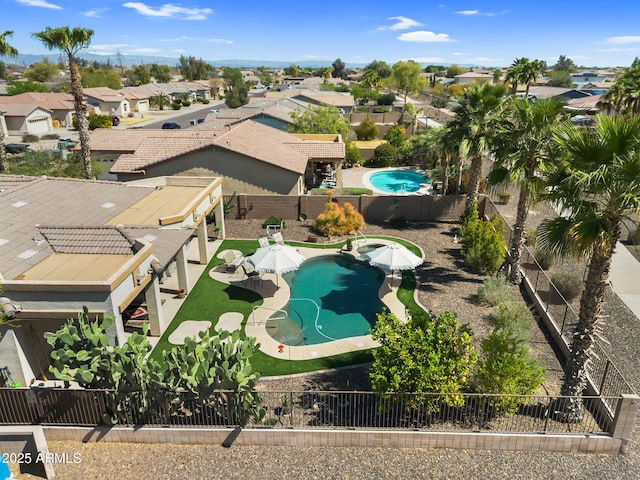 birds eye view of property featuring a residential view