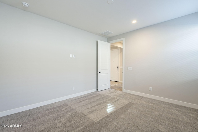 unfurnished room with carpet