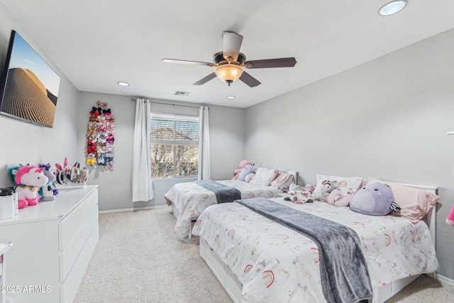 bedroom with light carpet, baseboards, visible vents, a ceiling fan, and recessed lighting