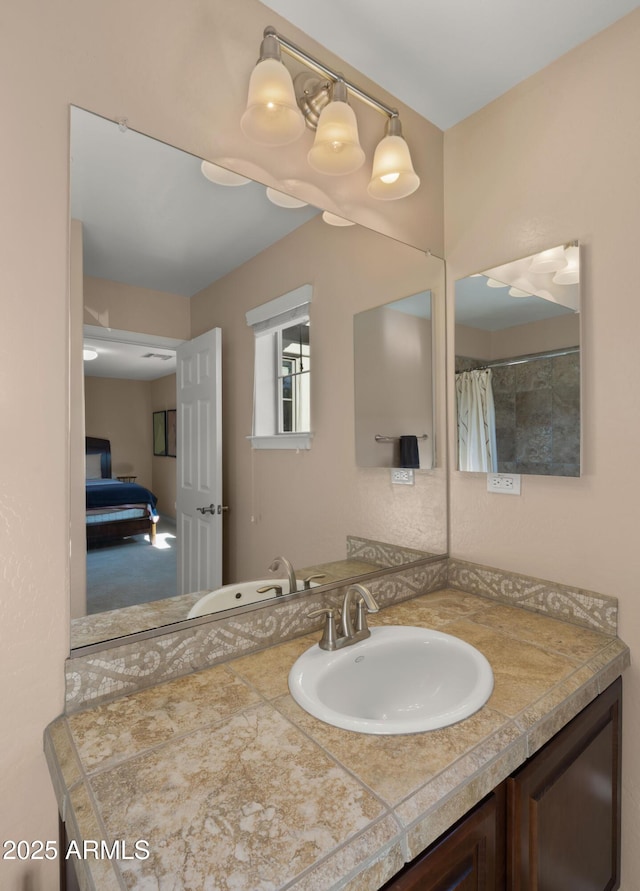 full bath with vanity