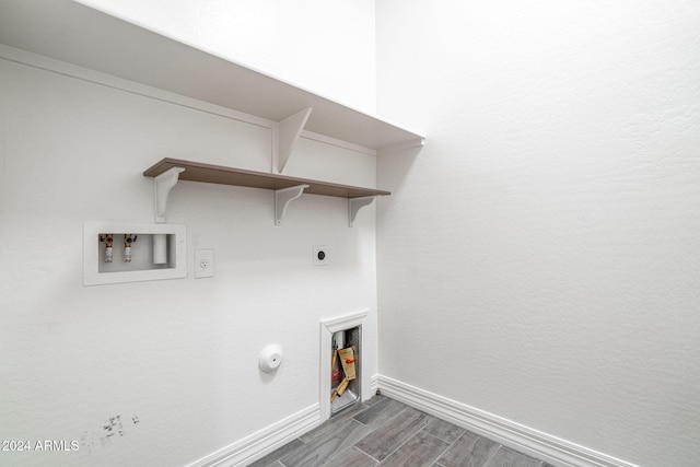 laundry room featuring hookup for a gas dryer, washer hookup, and hookup for an electric dryer