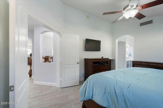 bedroom featuring ceiling fan