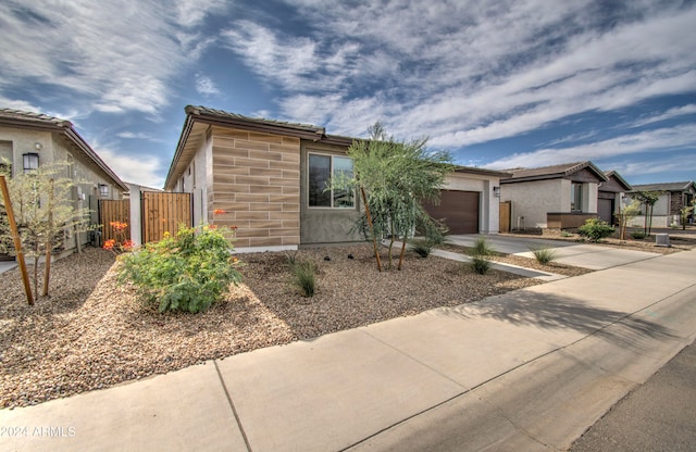 view of front facade featuring a garage