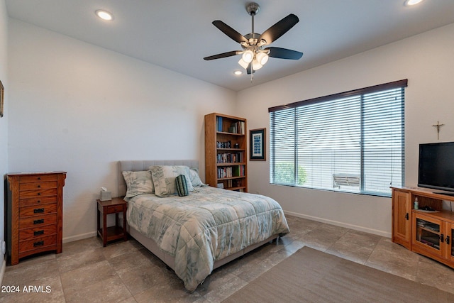 bedroom featuring ceiling fan