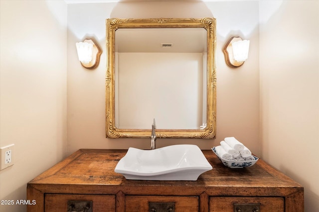 84 Biltmore Est, Phoenix, AZ 85016 - interior details with visible vents and vanity