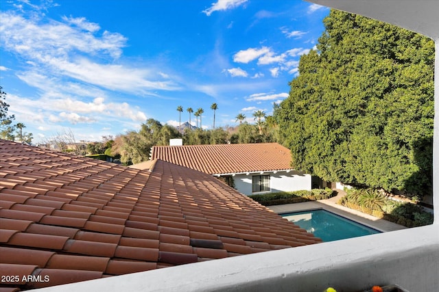 84 Biltmore Est, Phoenix, AZ 85016 - details featuring a tiled roof and a pool